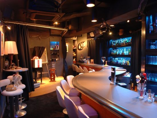 【マジックバーCUORE】一流マジシャンによる驚愕マジックを目の前で体感！選べるドリンクプラン＜新宿／歌舞伎町＞