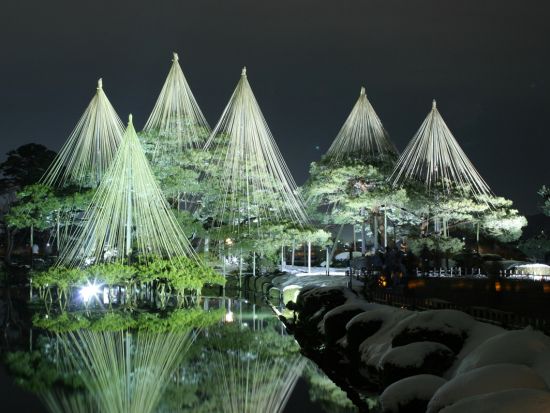 貸切観光タクシー ひがし茶屋街+兼六園 金沢の歴史散策の旅＜3時間／1～4名／金沢発着＞by 石川近鉄タクシー