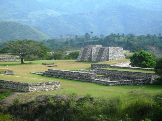 ミスコ・ビエホ遺跡観光ツアー＜日本語または英語ガイド／グアテマラシティ発＞