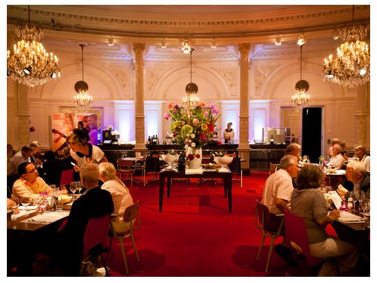 コンセルトヘボウ・サンデーモーニング・コンサートチケット＜日曜／朝／アムステルダム＞