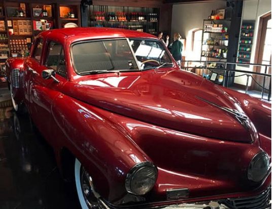 ナパ＆ソノマバレー ワイナリーツアー　オーパス・ワン＆キスラー・ヴィンヤーズ＆フランシス・フォード・コッポラ・ワイナリー ＜日本語ガイド／ワイナリー3軒＞