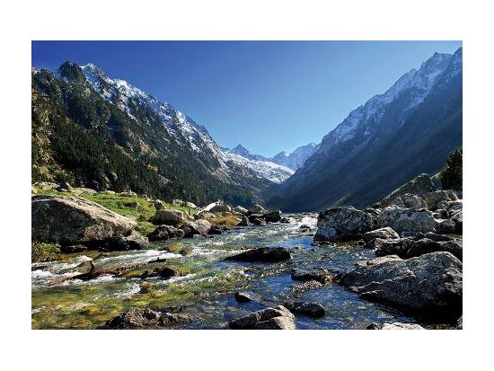 ピレネー山脈 1日観光ツアー　ビック＆ケラルブス＆ヌリア渓谷 ＜英語ガイド＞