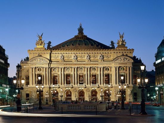 オペラ鑑賞 チケット予約サービス パリ・オペラ座 ガルニエ宮