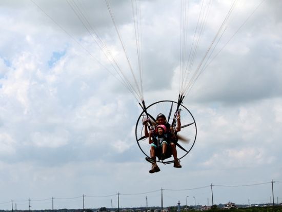 【即予約確定枠有り】パラグライダー 空の旅を満喫[エンジェル・ジップ スカイスポーツ/常総市]