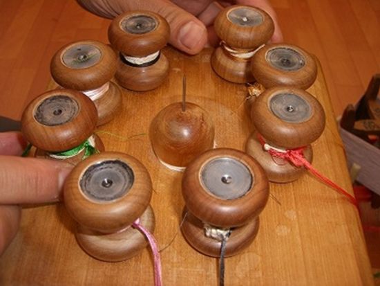 組み紐体験教室 オリジナルのストラップを＜西陣工房／京都市＞