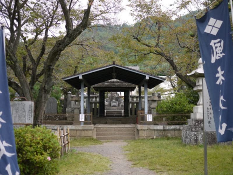 The grave of Takeda Shingen