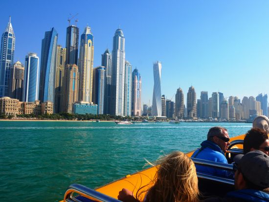 海から見る感動のドバイ！イエローボートツアー☆記念に残るベストショットが撮れます＜ドバイ発＞
