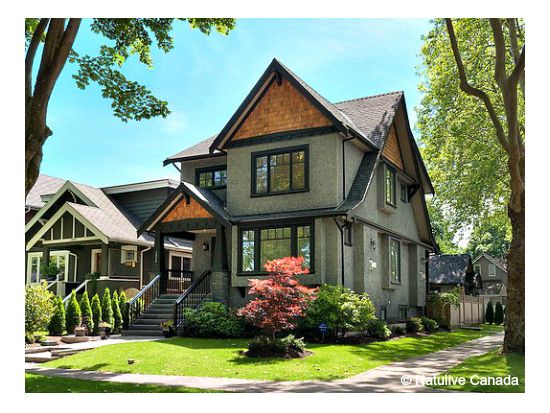 歩いてめぐるバンクーバー・キツラノ地区半日観光ツアー　おしゃれな街でローカル気分を満喫 ＜市バス乗車券付き／日本語ガイド＞