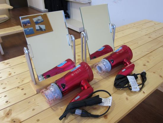 青の洞窟 シュノーケリング+バナナボート　6歳から参加OK！エサあげ体験付でお魚を間近で観察！ツアー写真データプレゼント♪＜ボート／恩納村ショップ集合＞