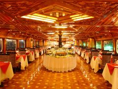Dubai_Rustar Floating Restaurant_