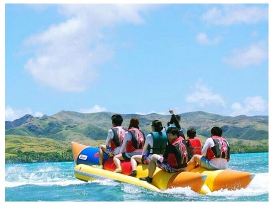 ビキニアイランド　透き通った海に現れる神秘の島でバナナボートとシュノーケリングを満喫！＜午後／現地集合＞