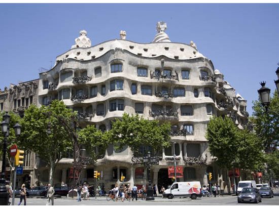 バルセロナ 乗り降り自由バスチケット ＜1日または2日チケット／日本語オーディオガイド＞