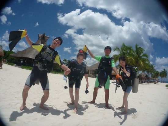 体験ダイビング  カンクン発 コスメル島チャンカナブ国立公園 島散策の時間あり＜貸切／1日／ビーチ／1ダイブ＞by クイーンエンジェル