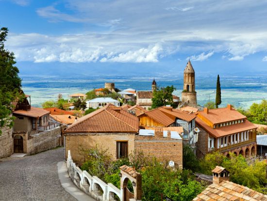【プライベートツアー】ジョージアワインの産地・カヘティ地方 ワイナリー巡り＜車＋ガイド貸切／昼食付／トビリシ発＞
