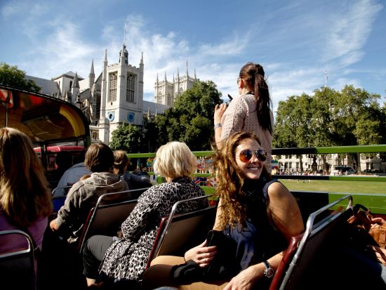 オープントップバス乗車！ロンドン半日観光ツアー　テムズ川クルーズ付き ＜午後／英語ガイド＞