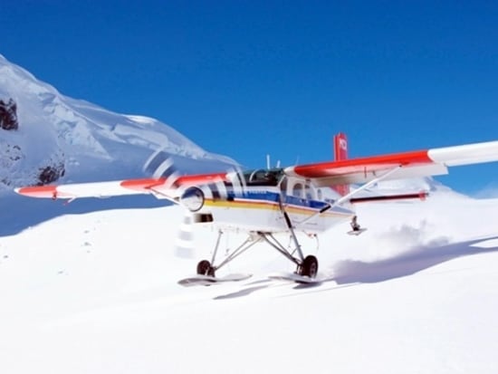 Ski-Plane-take-off-from-Tasman-Glacier