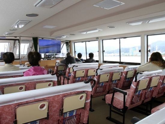 小樽海上観光船あおばと：祝津航路 小樽水族館や鰊御殿などへの移動にも便利！＜4月18日～10月18日／20分／小樽港＆祝津港発着＞