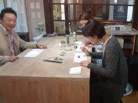 南部鉄ペイント体験 岩手の伝統工芸「南部鉄」を使ったアクセサリー作り＜雫石町＞