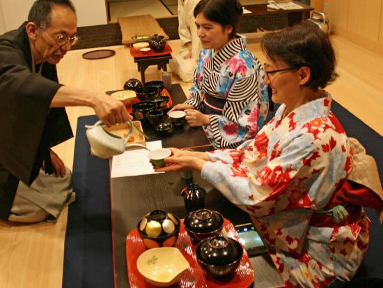 お茶会体験 茶懐石とお茶を楽しむ 都心の贅沢な空間で非日常の世界を体感＜2.5時間／二子玉川＞