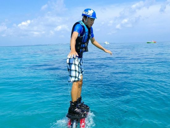 フライボード体験 シュノーケリングやマリンスポーツなどセットプラン選択可！＜本部町＞by X-TRIP