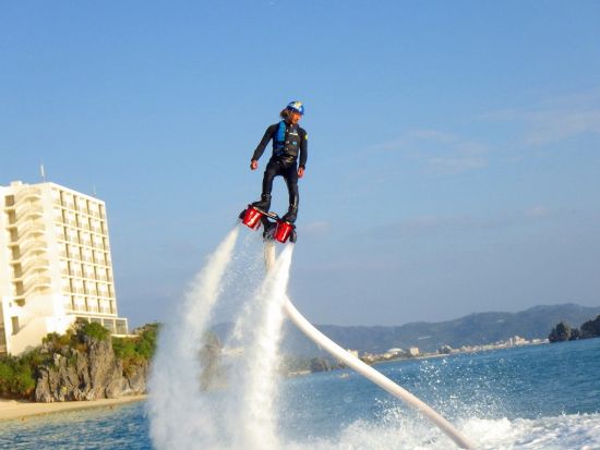 フライボード体験 シュノーケリングやマリンスポーツなどセットプラン選択可！＜本部町＞by X-TRIP