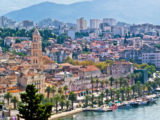 スプリット 1日観光ツアー＜ドブロヴニク発＞