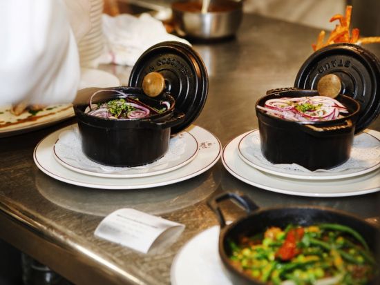 オウ・プティ・リッシュ（Au Petit Riche）食事券＆事前予約サービス　老舗フレンチレストラン ＜オペラ座エリア＞