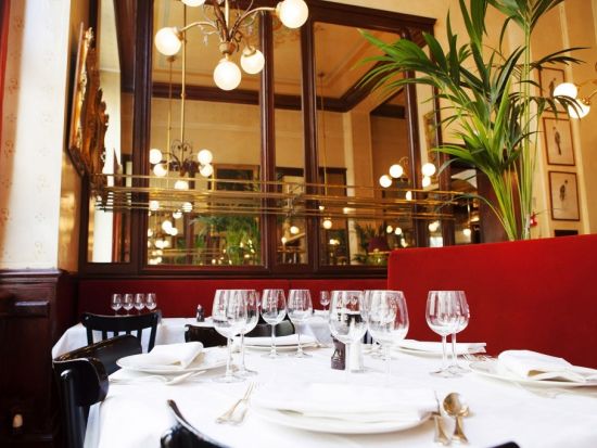 オウ・プティ・リッシュ（Au Petit Riche）食事券＆事前予約サービス　老舗フレンチレストラン ＜オペラ座エリア＞