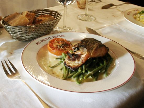 オウ・プティ・リッシュ（Au Petit Riche）食事券＆事前予約サービス　老舗フレンチレストラン ＜オペラ座エリア＞