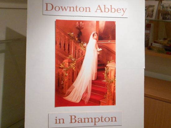 バンプトン＆コッツウォルズ 日帰りツアー 英ドラマ『ダウントン・アビー』ロケ地訪問 ＜貸切／日本語ドライバー／ロンドンまたはオックスフォード発＞