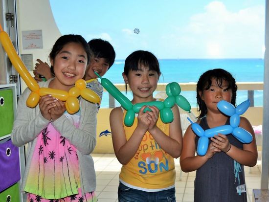 ハワイ州公認託児所ポピンズ　ベビーシッター派遣　生後3か月～12歳対象＜最短3時間～／お客様滞在ホテル＞