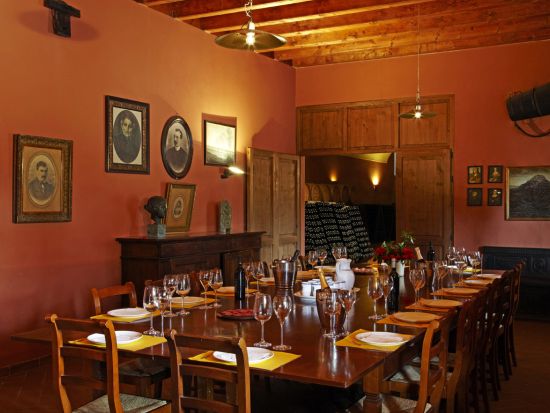 イゼオ湖畔＆モンテイゾラ島1日観光ツアー　日本語アシスタントと専用車で行く！アグリツーリズモでの昼食と本場フランチャコルタ試飲付＜貸切／ミラノ発＞by[みゅう]