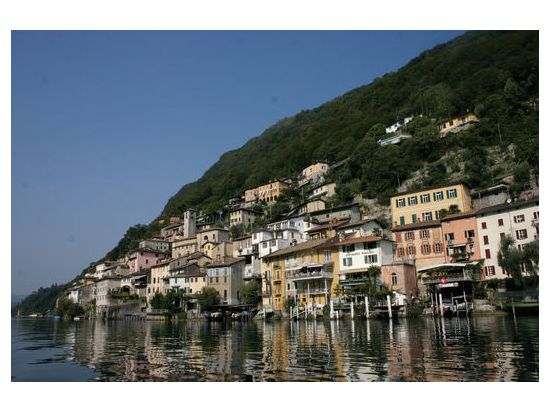 イタリアからスイスのガンドリア＆ルガーノ湖畔1日観光ツアー　遊覧船乗船とスイスの美しい村10選に選ばれた村散策＜日本語アシスタント／ミラノ発＞