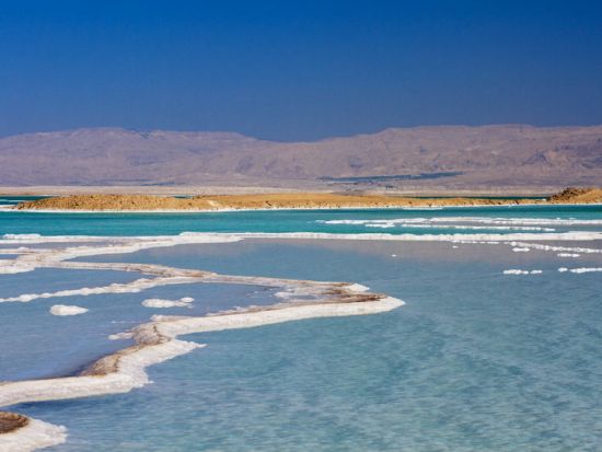 【3泊4日】1・3泊目はアンマン市内でゆったり滞在！死海＋ワディラム砂漠＋ペトラ遺跡＜貸切／英語／アンマン空港発着／選べるホテルランク＞