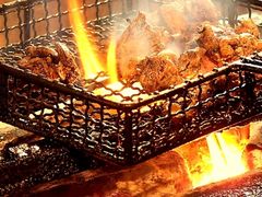 allstar_-_people_eating_yakiniku
