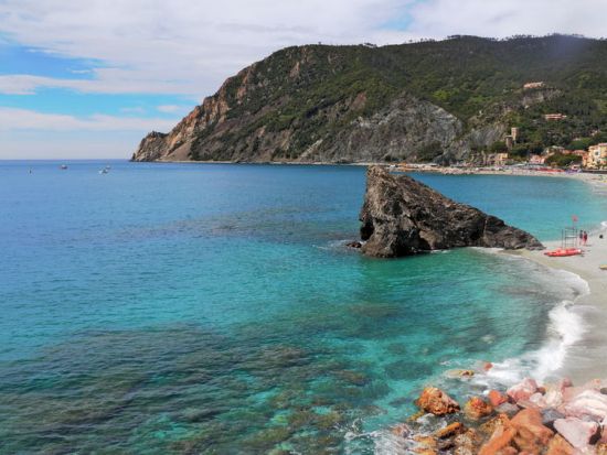 世界遺産チンクエ・テッレ ミラノ発日帰り観光ツアー ＜4～10月／日本語アシスタント＞by Max Harvest