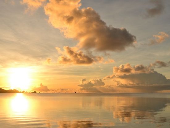 ナイトカヤック＆シュノーケリングツアー 　ロックアイランドを眺めながら星空を堪能＜軽食付き／送迎付き＞by Rock Island Tour Company