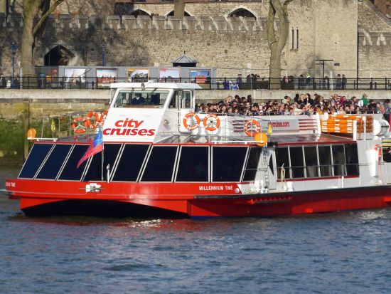 テムズ川 乗り降り自由1日乗船チケット byシティクルーズ＜24時間有効＞　*当日予約OK