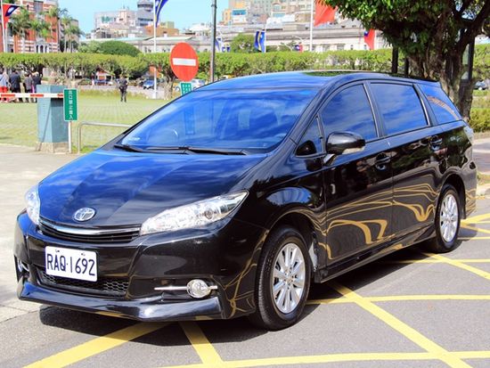 TOYOTA WISH 2