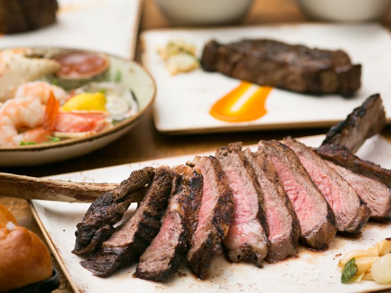 バリ ステーキ シーフード 食事券 事前予約サービス オーシャンビューのレストランで本場のステーキを堪能 ヒルトン ハワイアン ビレッジ内 ハワイ オアフ島 ホノルル の観光 オプショナルツアー専門 Veltra ベルトラ