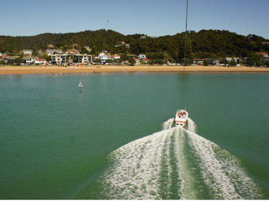 パラセーリング　ベイオブアイランズで空中散歩を満喫！