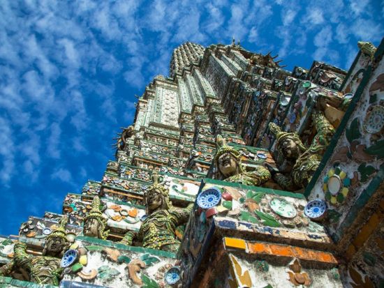 バンコク寺院巡り半日観光ツアー 定番3大寺院＋ワットパクナム＜午前／日本語／ワットアルンを望む川沿いレストランでのタイランチ付きプラン有／ベテランガイド確約可＞