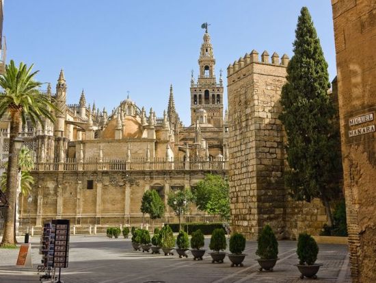 セビリア大聖堂＆ヒラルダの塔　優先入場見学ツアー ＜英語ガイド／セビリア発＞