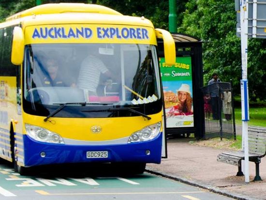 AucklandHopOnHopOffExplorerBus_WesternSprings1