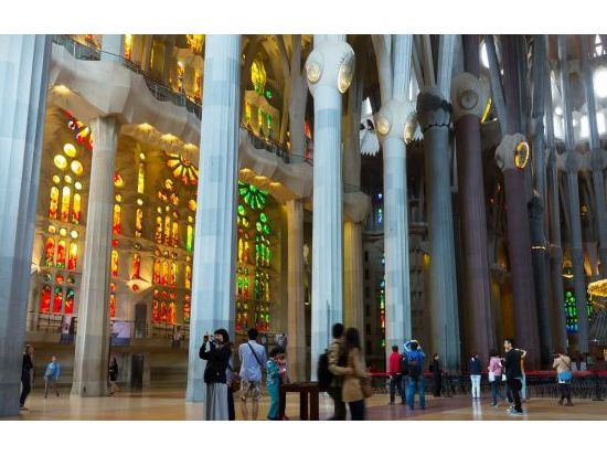 世界遺産サグラダ・ファミリア＆グエル公園　半日観光ツアー ＜英語／バルセロナ＞