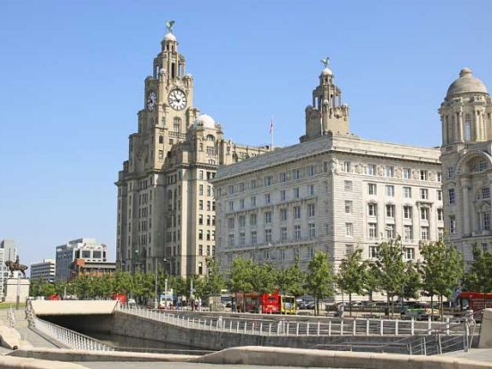 ビートルズの故郷リバプール 観光パッケージ　列車往復チケット＆マジカルミステリーツアーチケット ＜ロンドン発＞ by Evan Evans