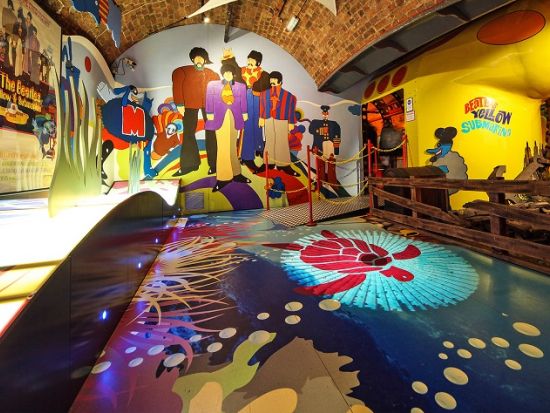 ビートルズの故郷リバプール 観光パッケージ　列車往復チケット＆マジカルミステリーツアーチケット ＜ロンドン発＞ by Evan Evans