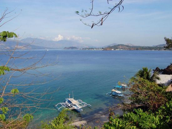 スービック湾　日帰り観光ツアー ＜昼食付き／英語ガイド＞