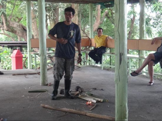 スービック湾　日帰り観光ツアー ＜昼食付き／英語ガイド＞