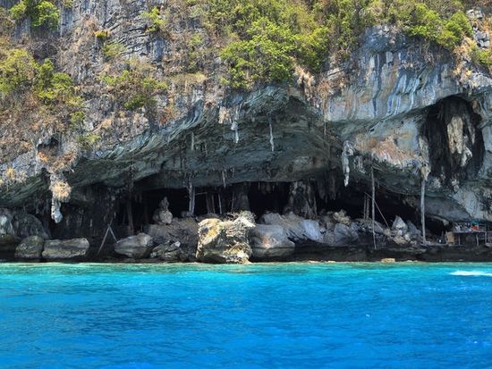 38226836_M Viking cave